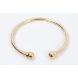 Gold (9ct) torque bangle CONDITION REPORT Total gross weight approximately 27.