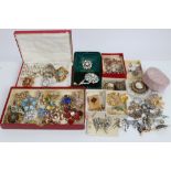 Collection of vintage costume brooches