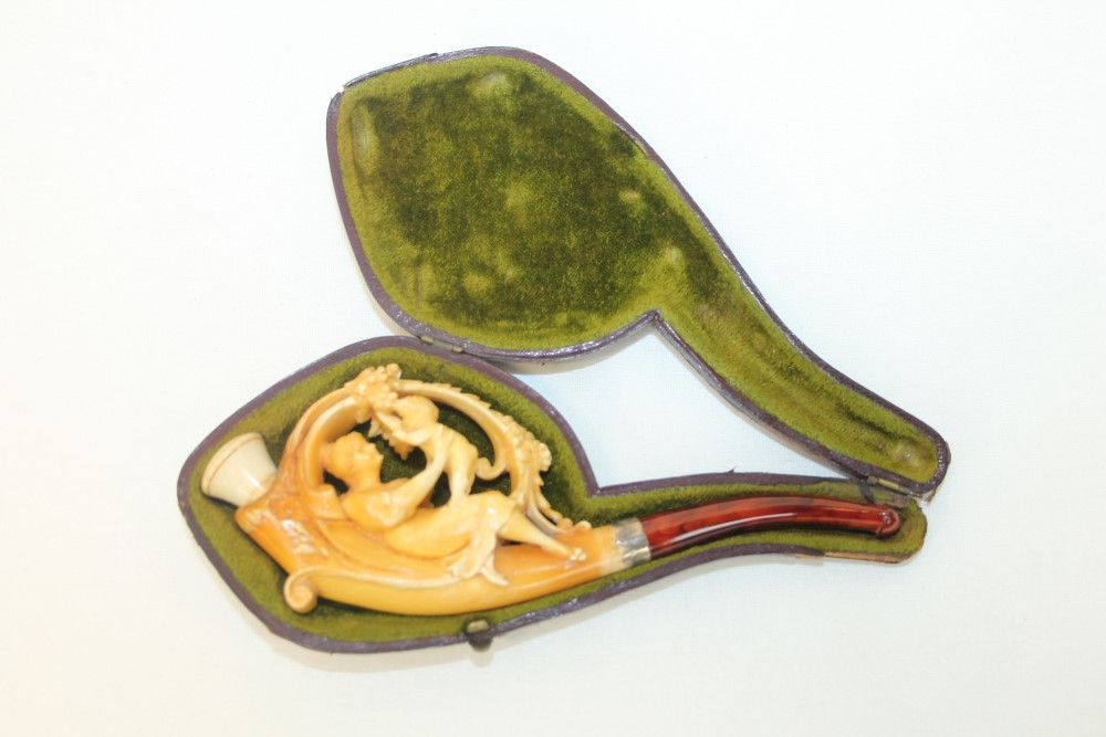 Late 19th century well-carved meerschaum cheroot holder carved and pierced with mother and baby