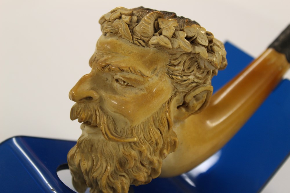 Good quality 19th century carved meerschaum pipe, the bowl as the the head of Bacchus, - Image 4 of 5