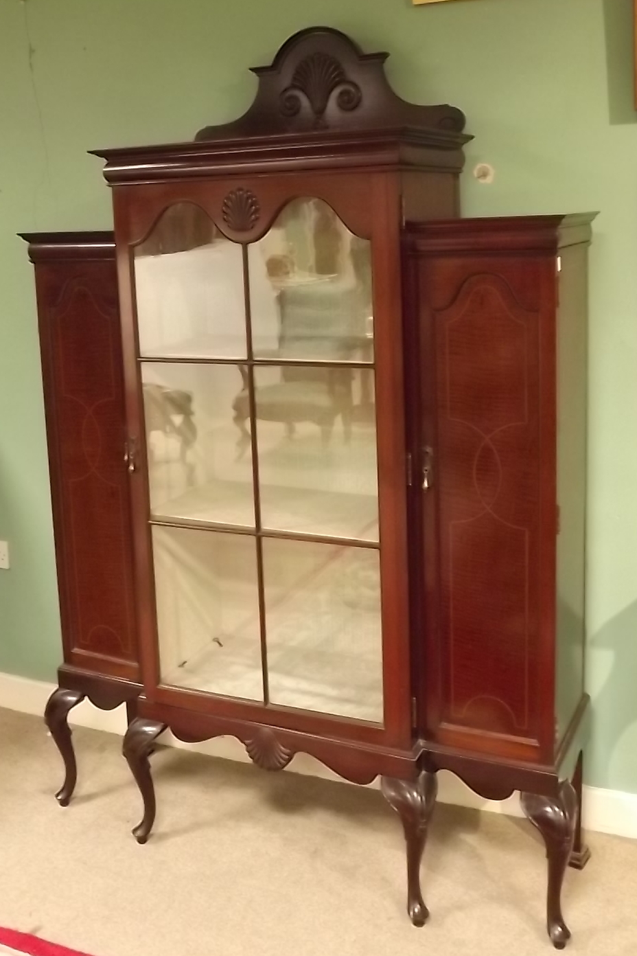 Very Clean Edw Inlaid Mahogany Breakfront Display Cabinet