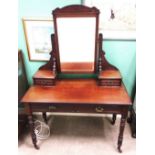 Late Vict. Mahogany Kneehole Dressing Table