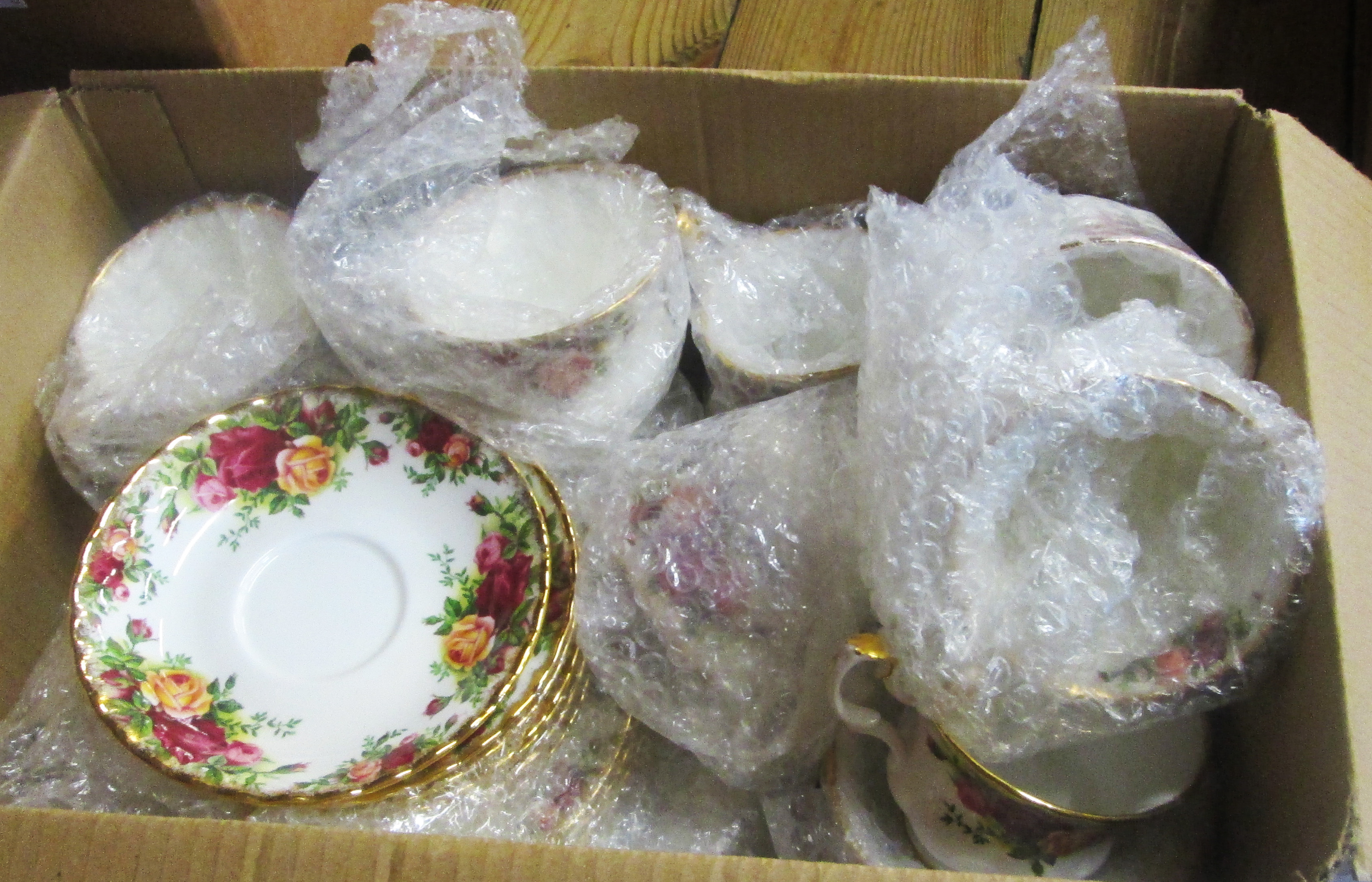 A Royal Albert Old Country Roses (first mark) six place tea set with jug, bowl and cake plate - sold