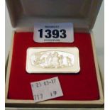 A boxed Franklin Mint 1974 Christmas ingot - weight 1000 grains