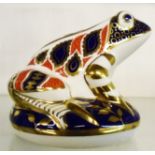 A Royal Crown Derby frog paperweight - no stopper