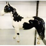 A Beswick piebald pinto pony 1373