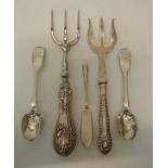A pair of Victorian silver fiddle pattern teaspoons, a silver butter knife and two muffin forks with