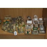 A COLLECTION OF LILLIPUT LANE SCULPTURES FROM EMMERDALE (9) AND CORONATION STREET (10), to