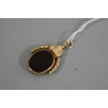 A VICTORIAN 10CT GOLD BLOODSTONE FOB
