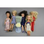 A QUANTITY OF 1960'S / 1970'S SINDY DOLLS, with clothes and accessories