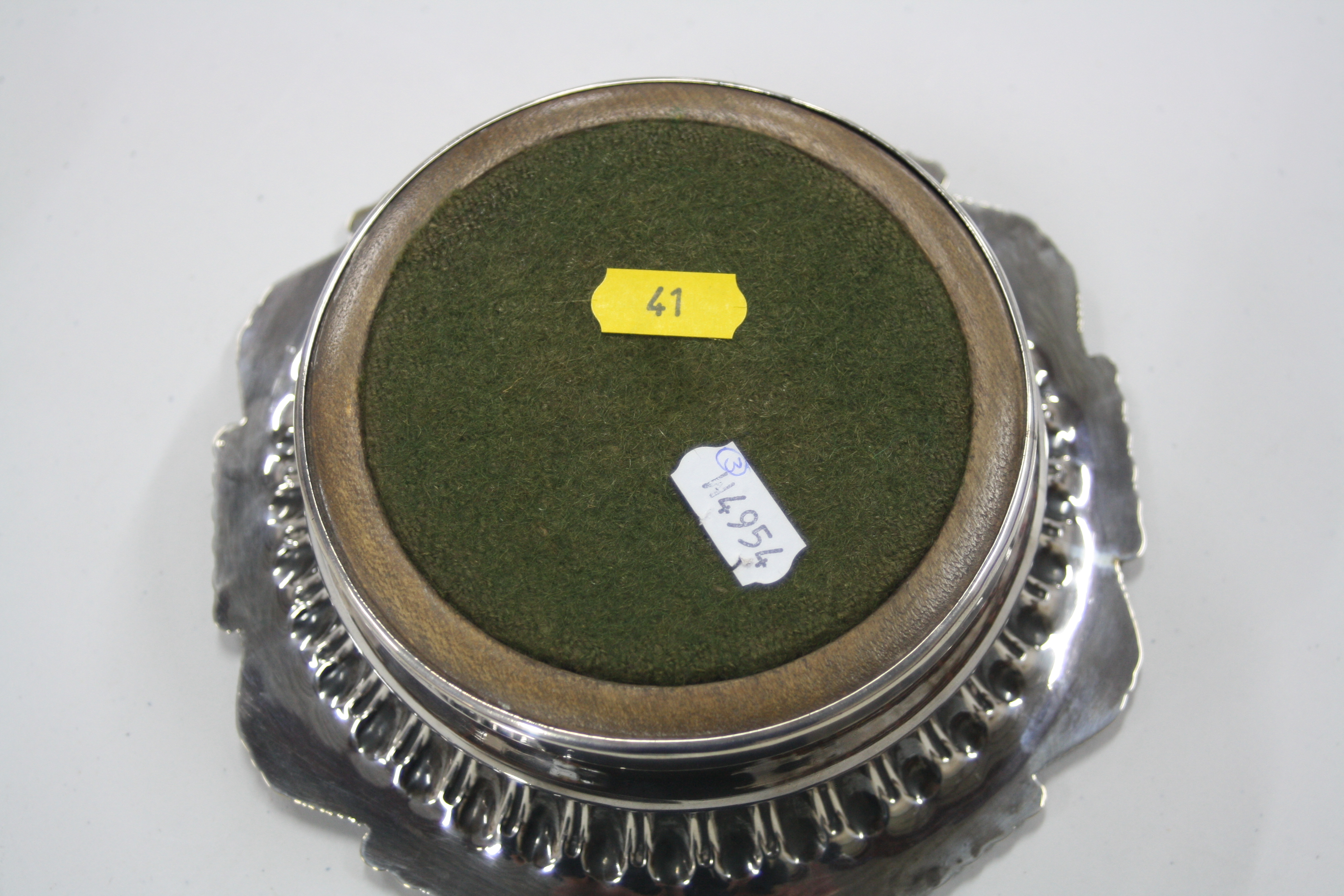 A PAIR OF SILVER BOTTLE COASTERS, having fluted interior border to shaped beaded and scrolled - Image 4 of 7