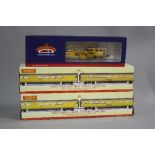 A BOXED BACHMANN HO GAUGE PLASSER AND THEURER TAMPING MACHINE, no. DX73208 (36-165A), complete