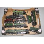 A QUANTITY OF UNBOXED AND ASSORTED OO GAUGE LOCOMOTIVES, to include Bachmann Class V3 Tank, no.