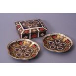 A PAIR OF ROYAL CROWN DERBY IMARI GOLD BANDED PETAL SHAPED TRINKET DISHES, '1128' pattern,