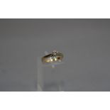 AN 18CT SOLITAIRE DIAMOND RING, ring size J