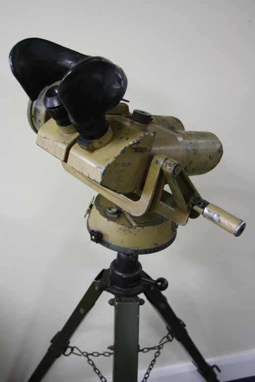 GERMAN WWII BATTLESHIP BINOCULARS, 'CXN' code D.F. 10 x 80 numbered 25569, 19558 F, mounted on a - Image 2 of 6