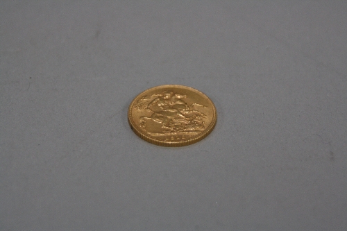A 1913 FULL GOLD SOVEREIGN