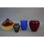 FOUR 20TH CENTURY ART GLASS VASES OF VARIOUS COLOURS AND DESIGNS, comprising a moon flask of