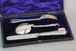 A CASED VICTORIAN DESSERT KNIFE AND FORK, Bead pattern, knife with engraved blade, makers