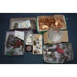 A BOX OF MIXED COINAGE, to include large amount of silver coinage, many good grades, George XIV