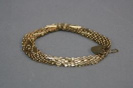 A GATE LOCKET BRACELET, approximate weight 8.8 grams