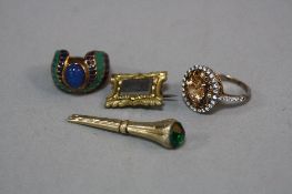 A VICTORIAN MOURNING BROOCH, gold pencil, two silver rings (4)