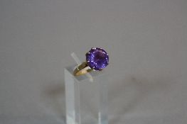 A 9CT DRESS RING, ring size O, approximate weight 3.5 grams