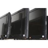 A TECHNIKA 32' LCD TV