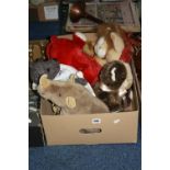 A QUANTITY OF MODERN MERRYTHOUGHT COLLECTORS BEARS AND ANIMALS (6)