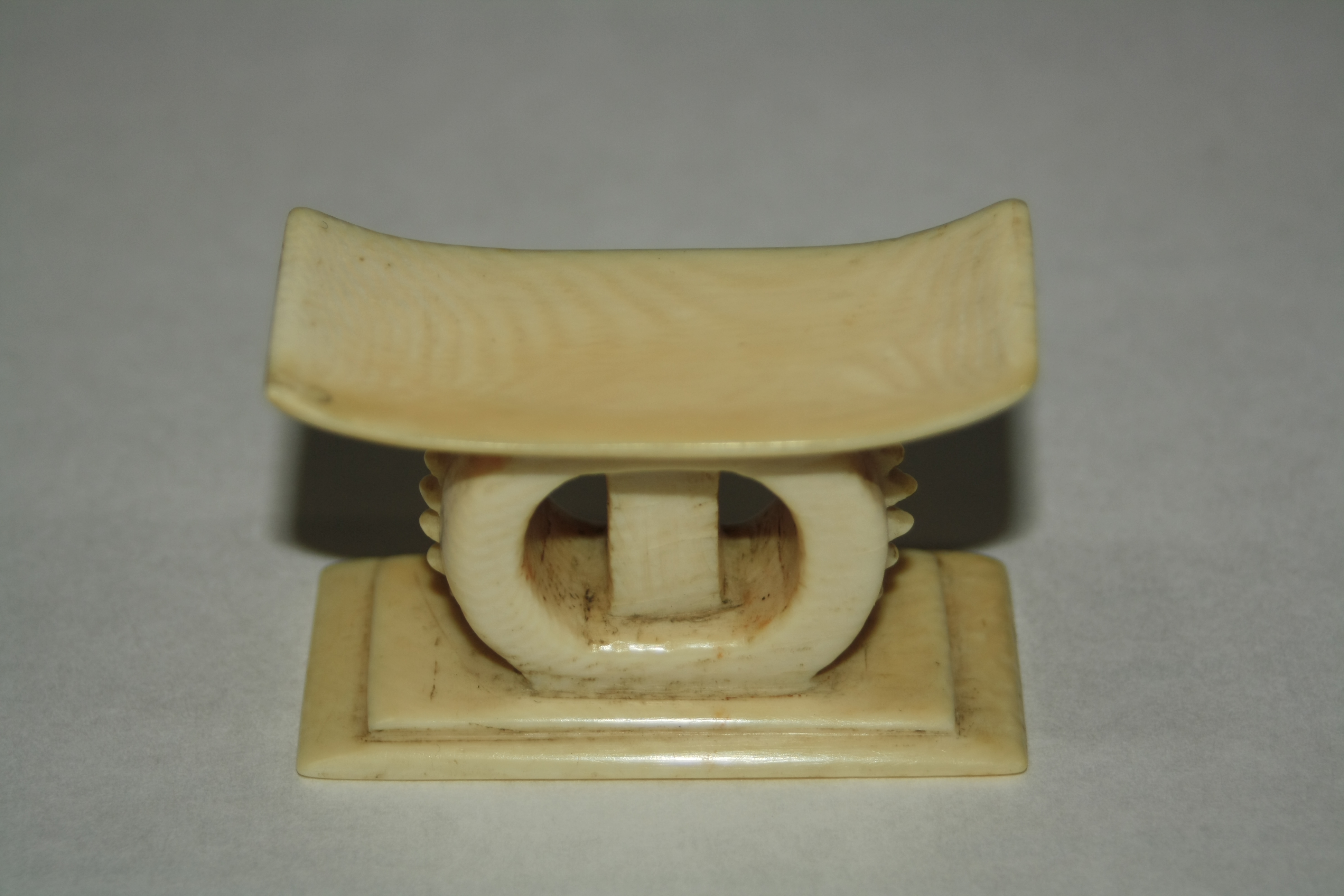 A LATE VICTORIAN IVORY BABY'S TEETHING RING/RATTLE, together with a late 19th Century Chinese - Image 10 of 17