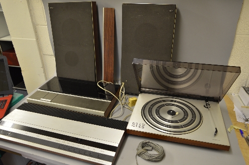 A BANG AND OLUFSEN VINTAGE HI-FI, including a Beogram 1700 with MMC20s cartridge which needs