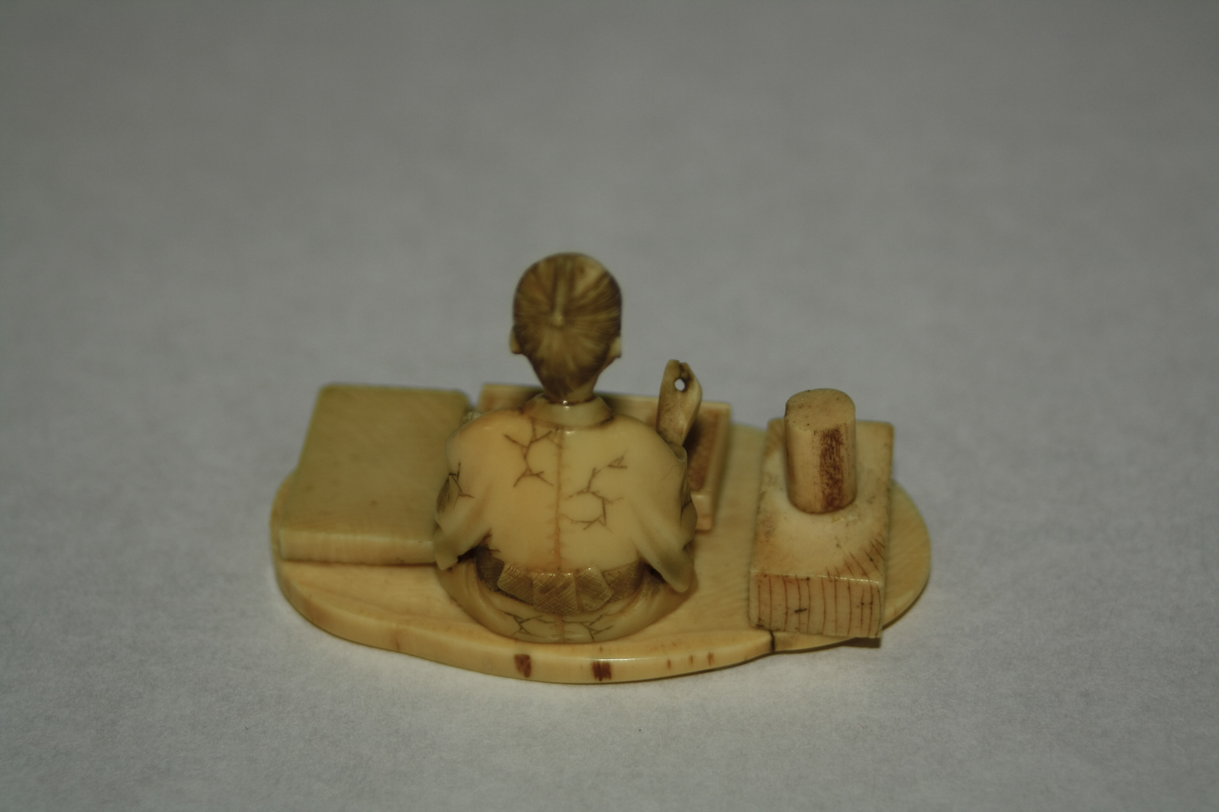 A LATE VICTORIAN IVORY BABY'S TEETHING RING/RATTLE, together with a late 19th Century Chinese - Image 17 of 17