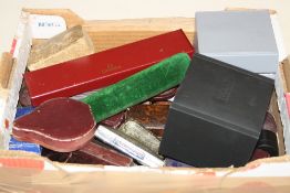 A BOX OF MIXED JEWELLERY BOXES
