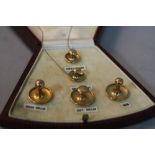 A SET OF 9CT DRESS STUDS