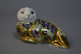 A LIMITED EDITION ROYAL CROWN DERBY PAPERWEIGHT, 'Harbour Seal' 3465/4500