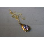 A 9CT PENDANT ON 9CT CHAIN, approximate weight 2.2 grams