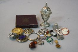 A MIXED LOT OF SILVER JEWELLERY, costume jewellery etc