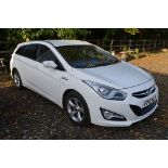 HYUNDAI I40 ACTIVE BLUE DRIVE ESTATE CAR, 1685cc diesel, in white, current mileage 133,004, V5C