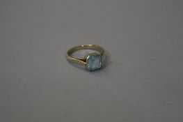 A 9CT AQUAMARINE RING, ring size K, approximate weight 2.4 grams