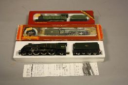 TWO BOXED HORNBY RAILWAYS OO GAUGE LOCOMOTIVES OF L.N.E.R. ORIGIN, 'Mallard' No.60022, B.R. green