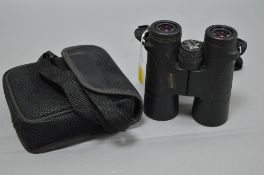 A PAIR OF PYSER CURRENT MOD ISSUE MILITARY BINOCULARS, E8 x 42RM, waterproof rubber casing and