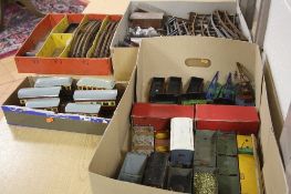 A QUANTITY OF BOXED AND UNBOXED HORNBY O GAUGE ROLLING STOCK AND TRACK, to include boxed No.1 Gas