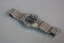 A ROTARY GENTS WRISTWATCH, on a stainless steel strap, Ref - 11414 BATT UC344