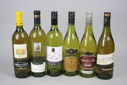 TWELVE BOTTLES OF AUSTRALIAN WHITE WINE, to include Hardy's Talwood Creek, Angoves and McPhersons