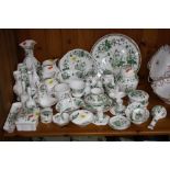 A GROUP OF STAFFORDSHIRE 'KOWLOON' CERAMICS, to include trinkets, ginger jars, plates, etc