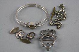 A MIXED LOT OF SILVER JEWELLERY, including bangle, arran silver brooch, cufflinks etc
