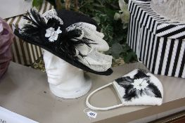 A MATCHING BLACK/CREAM HAT AND HANDBAG, label 'Sarah Crozier' (2)
