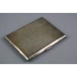 A SILVER CIGARETTE CASE, approximate weight 193 grams