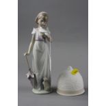 TWO BOXED LLADRO ITEMS, to include 'Summer Stroll' No.7611, collectors society 1991 and a 'Fall