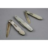 THREE MOTHER OF PEARL FRUIT KNIVES INCLUDING TWO SILVER